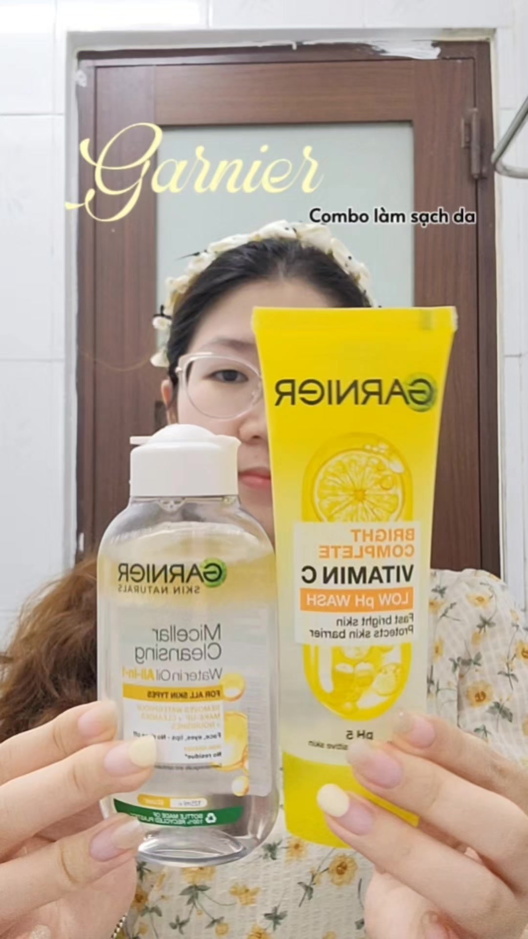 @&Ugrave;m h&uacute;m Review