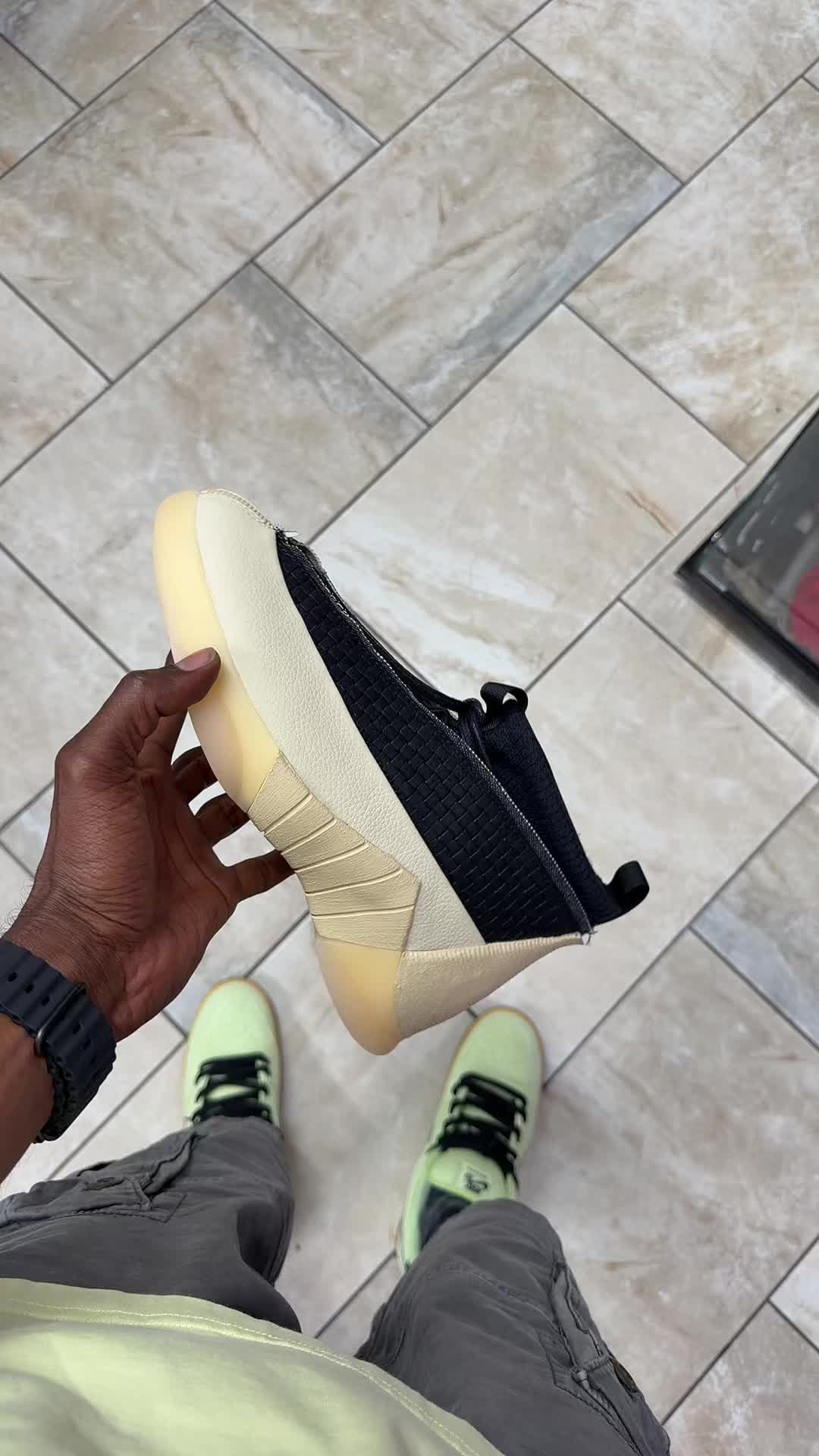 @Kicksologee