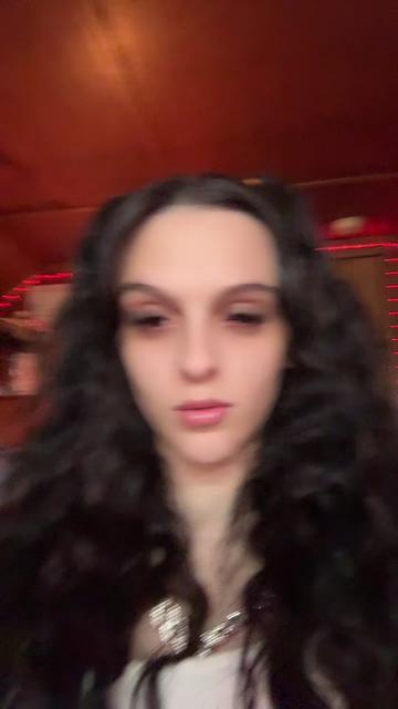 @bby.isabella❤️🕷️🖕🏻