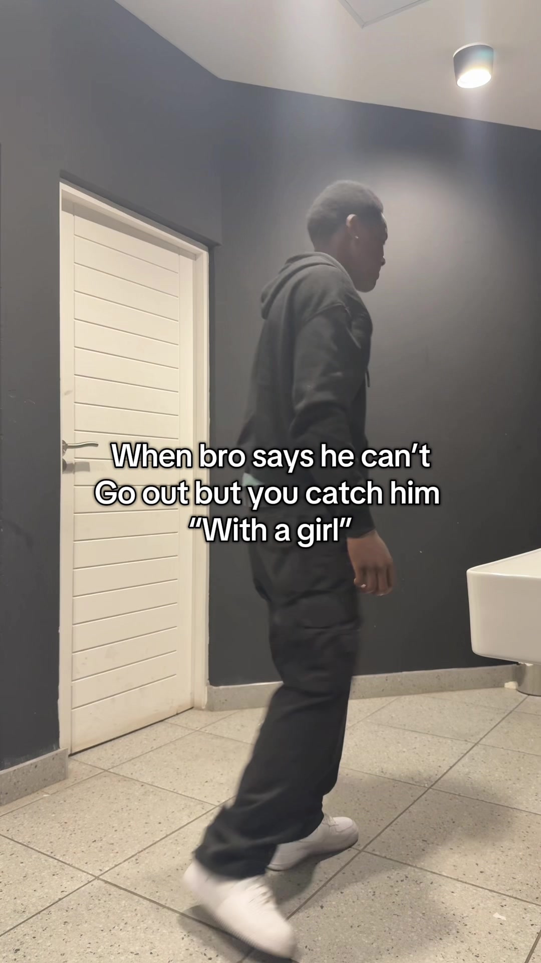 @TJ🦍