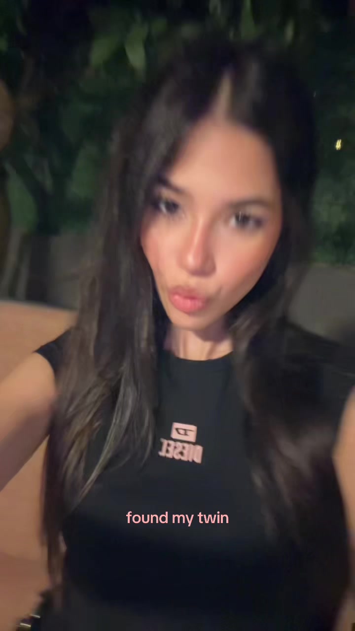 @ElaaO