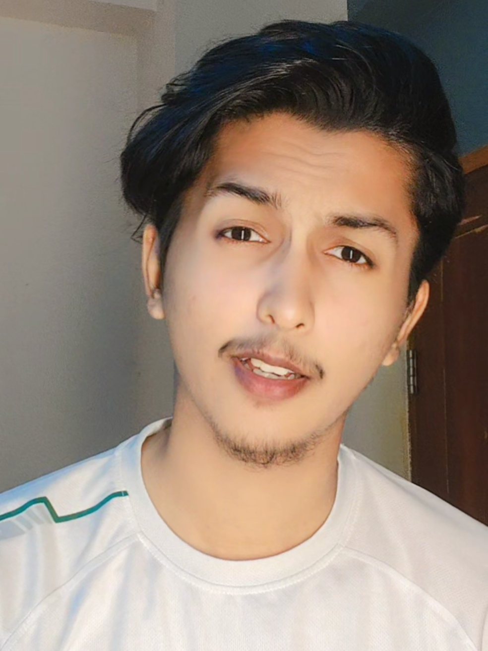 @🥂 ༺𝑻 𝑨 𝑯 𝑰 𝑴 ༻🐬