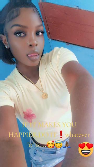 @empressalecia_too