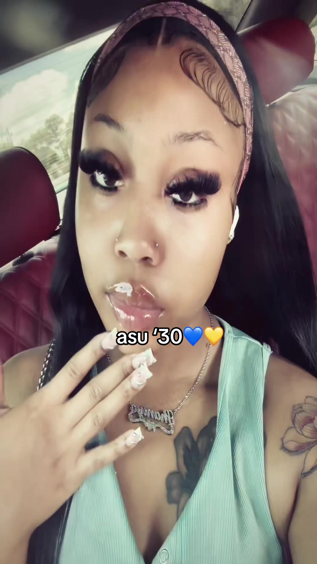 @shaniya janai