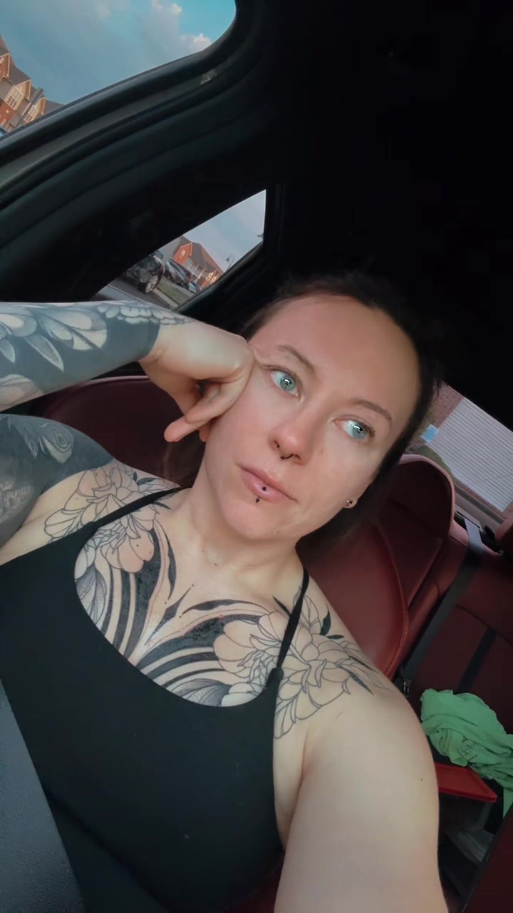 @Tellyourdadisaidhi