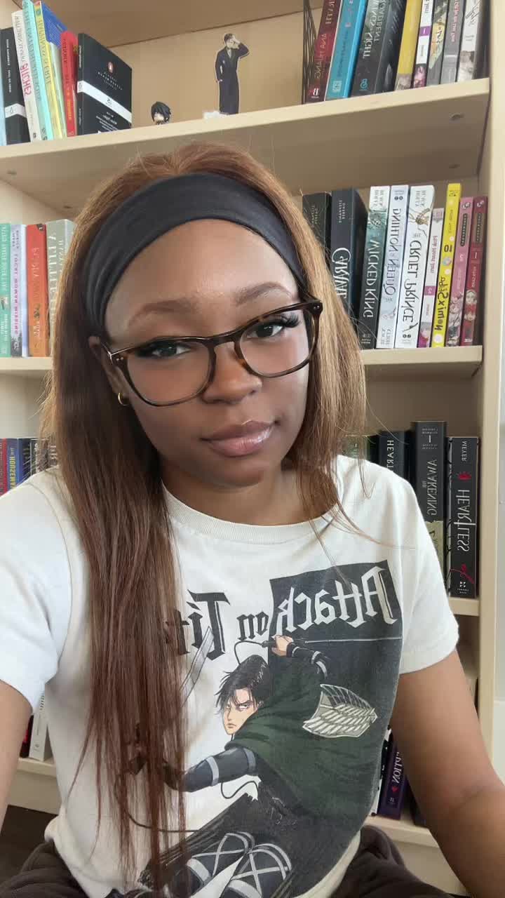 @Nat loves books