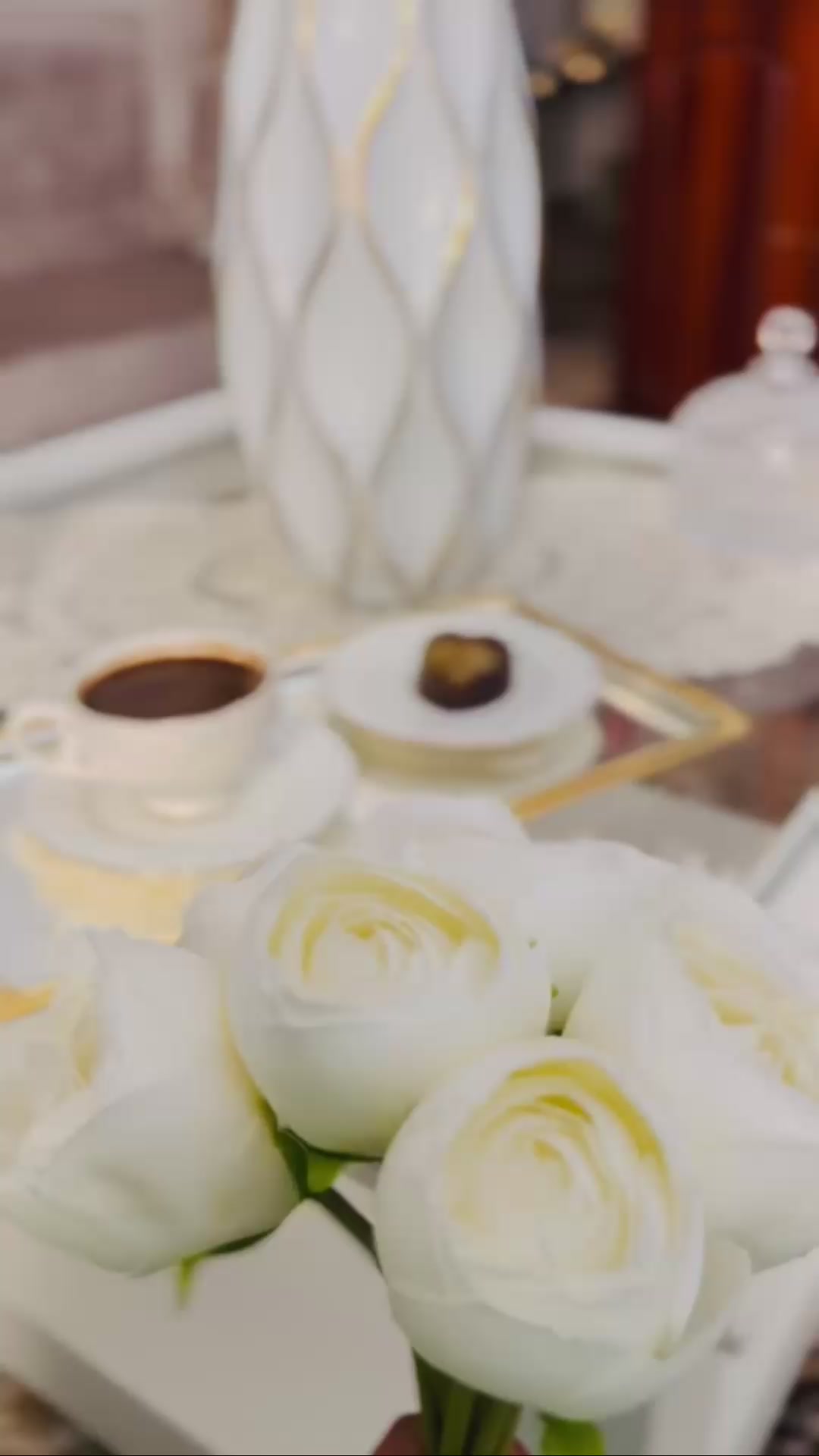 @البنت ماتسعاش ورا حد