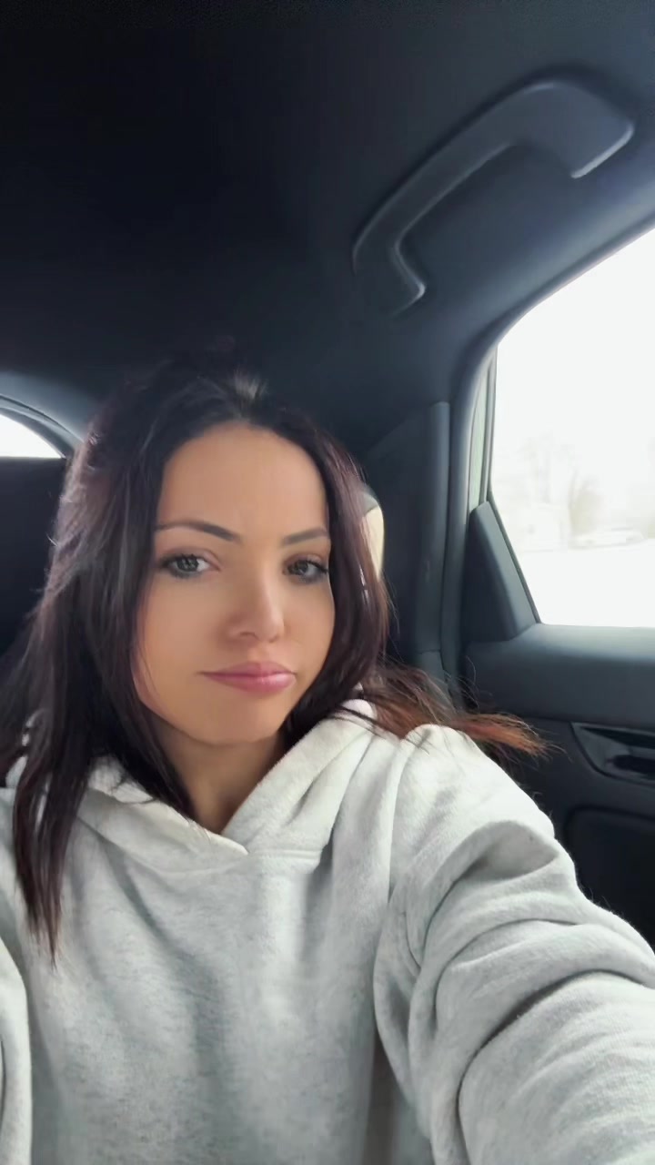 @Nia
