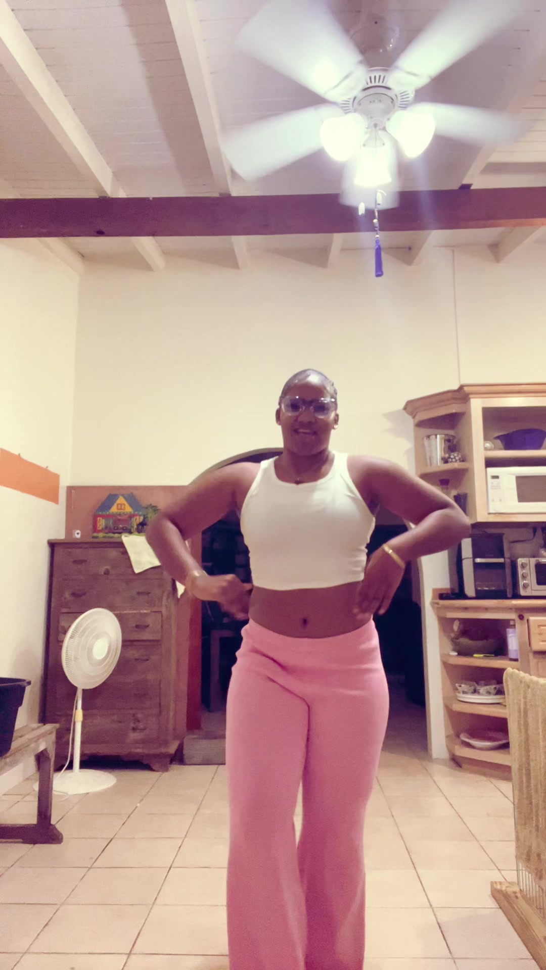 @sisi.next.door