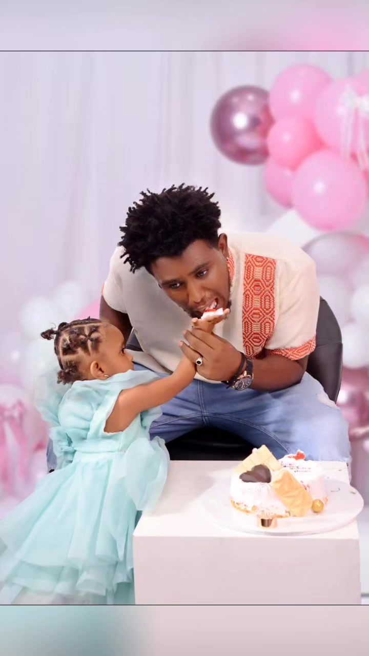 @Omiti💖🥰🇪🇷
