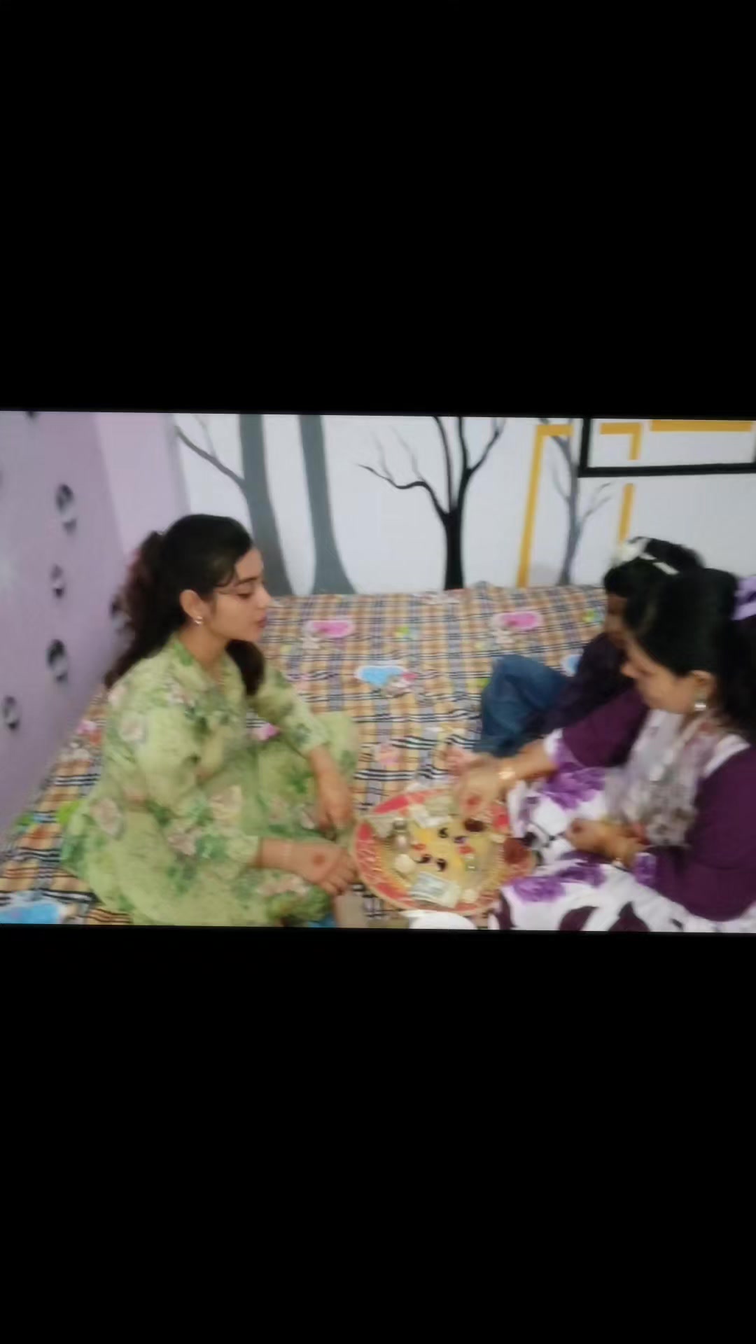 @Kalie (कली)