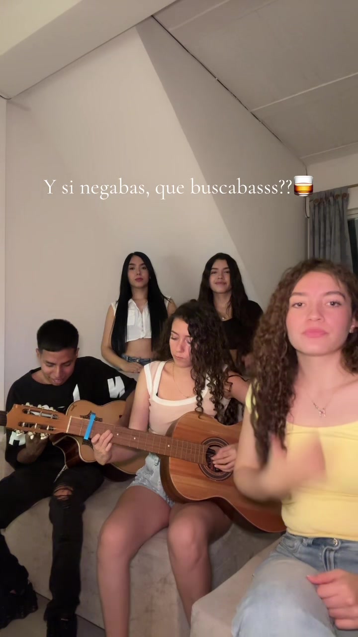 @lashernandezoficial