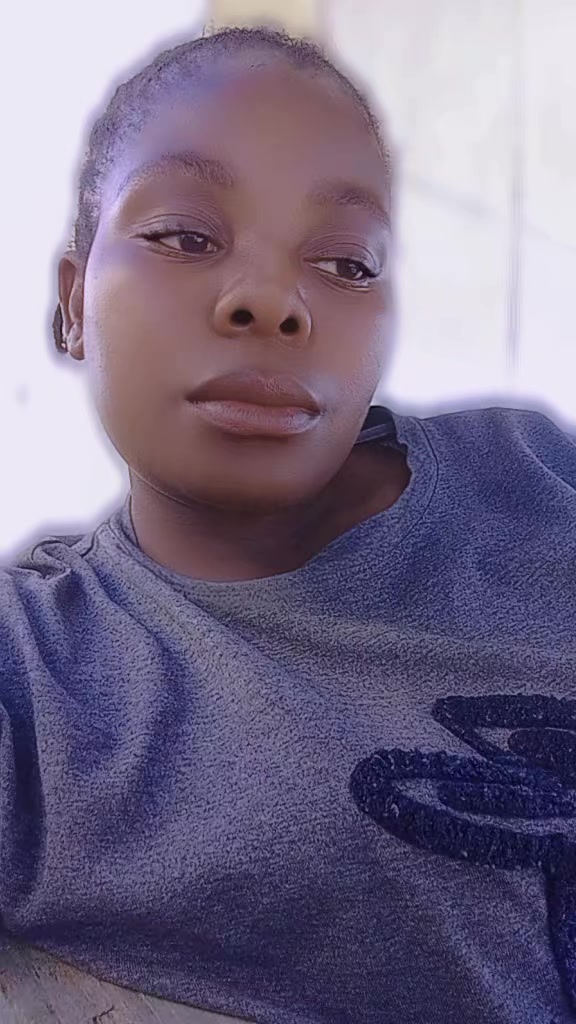 @chichi bae🥰