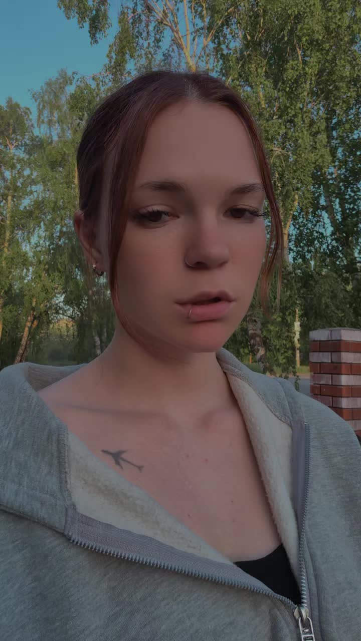 @Elisavetæ