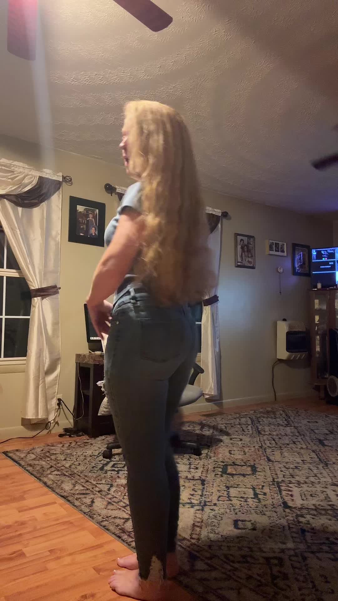 @Gg