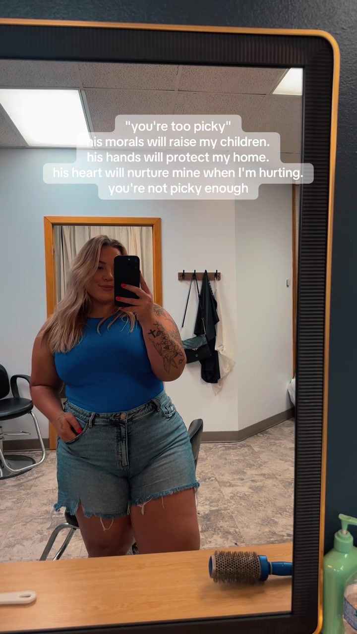 @Julia | MN Hairstylist