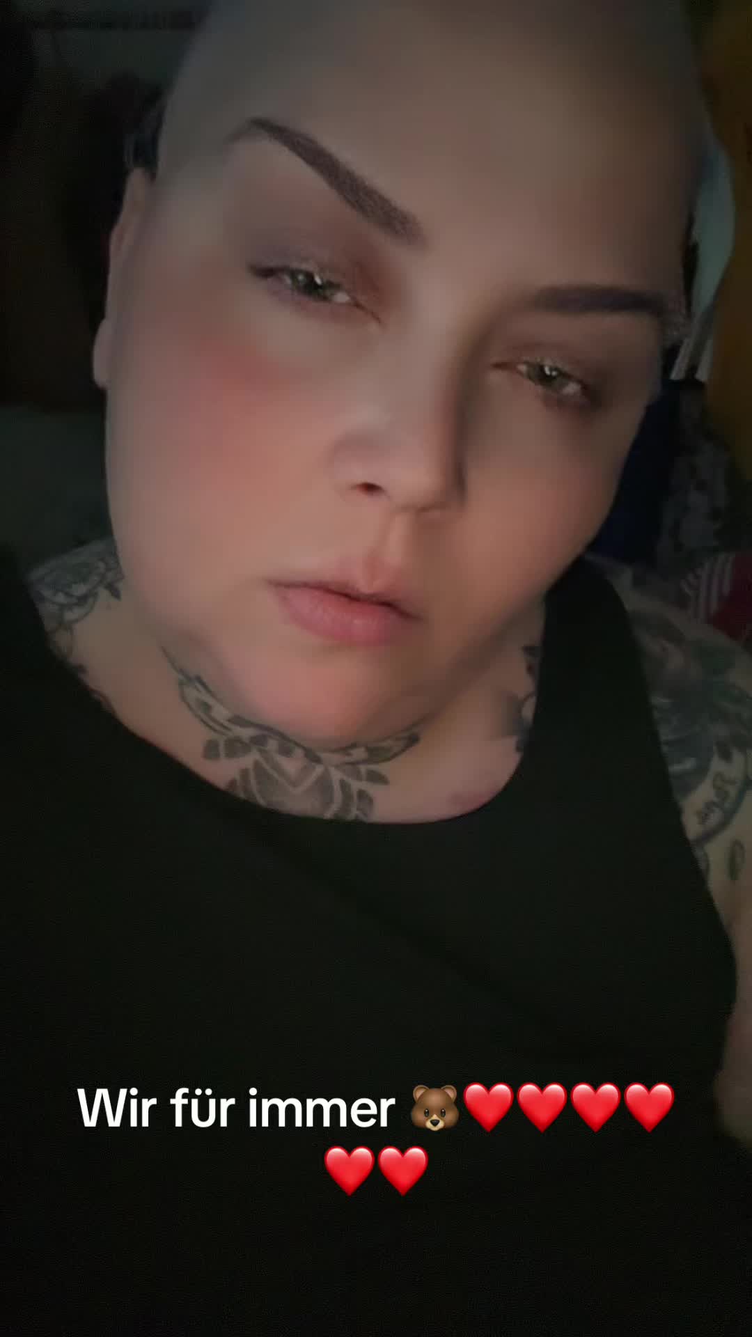 @Queen4ever1985 🎗️🎀