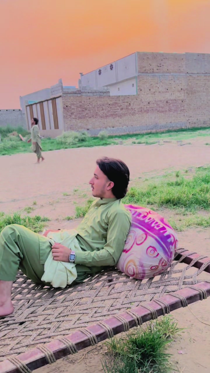 @𝑯𝒂𝒓𝒊𝒔 𝒌𝒉𝒂𝒏 💸