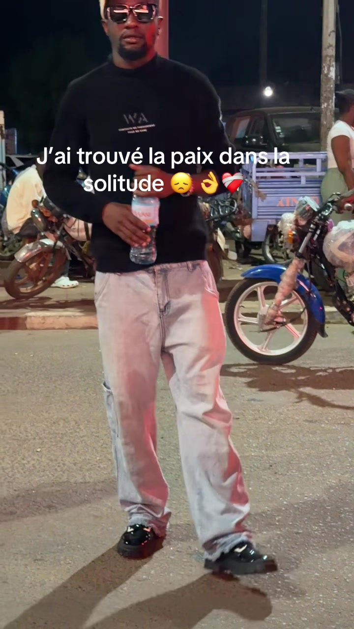 @R&oslash;lex M&Oslash;&oslash;t&iuml; Ch&eacute;e-boy