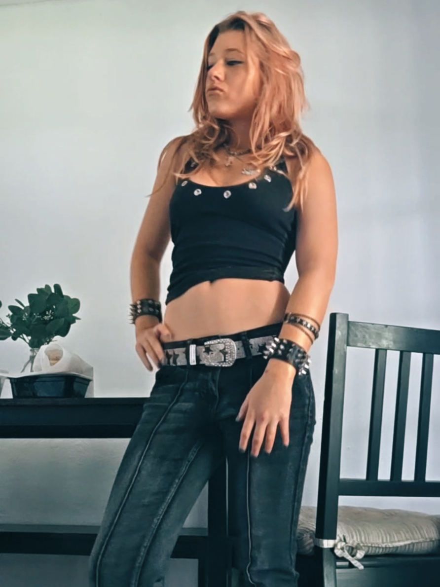 @Jaylee_exists