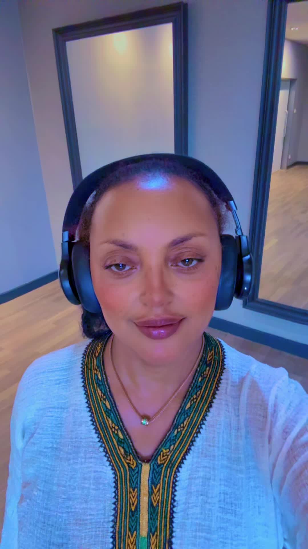 @parisyomama