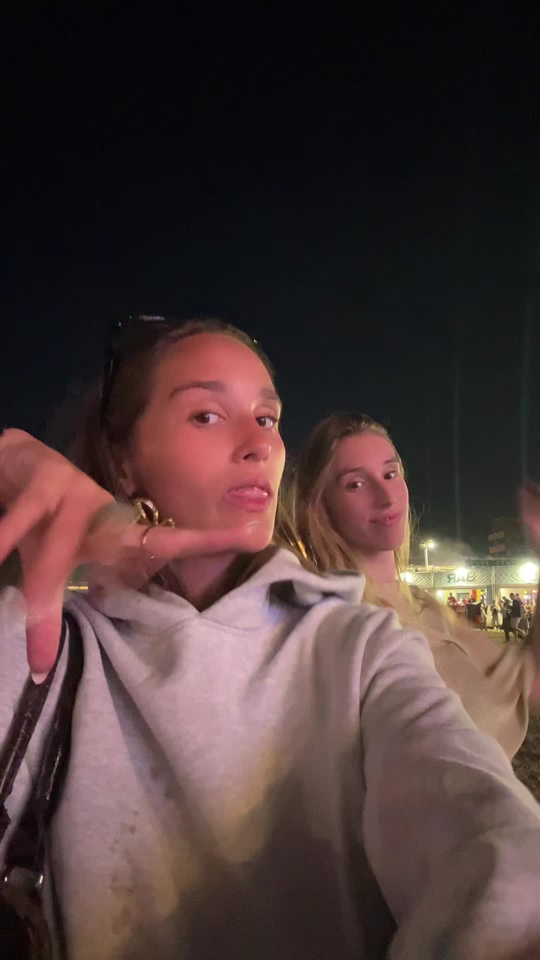 @Jolisa