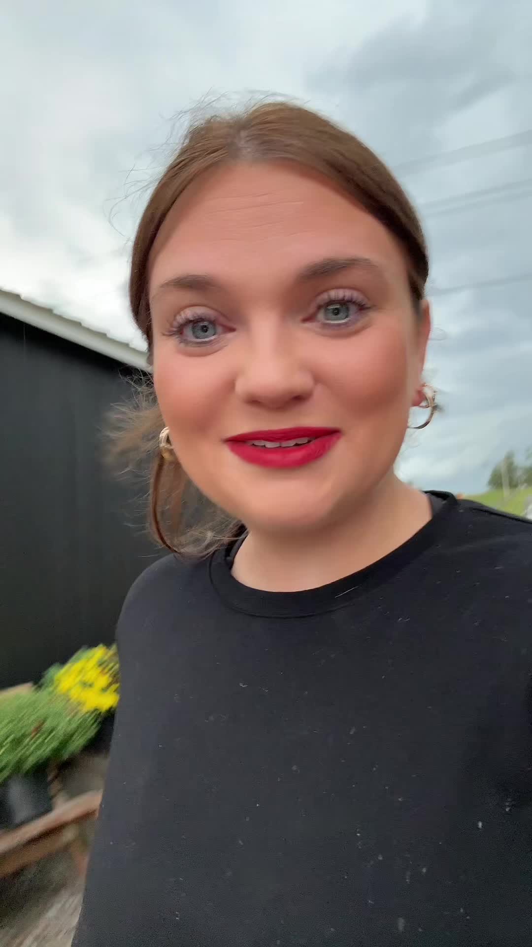 @Deanna 🧺👩🏻🌾 •Farmstander•