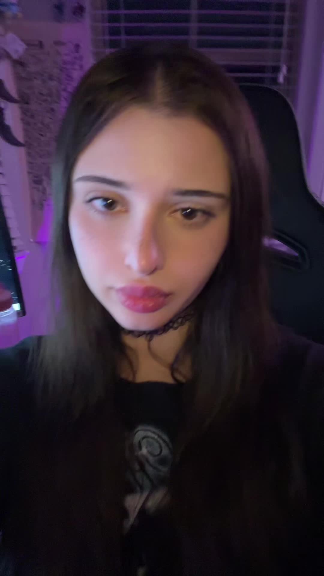 @heyvixie