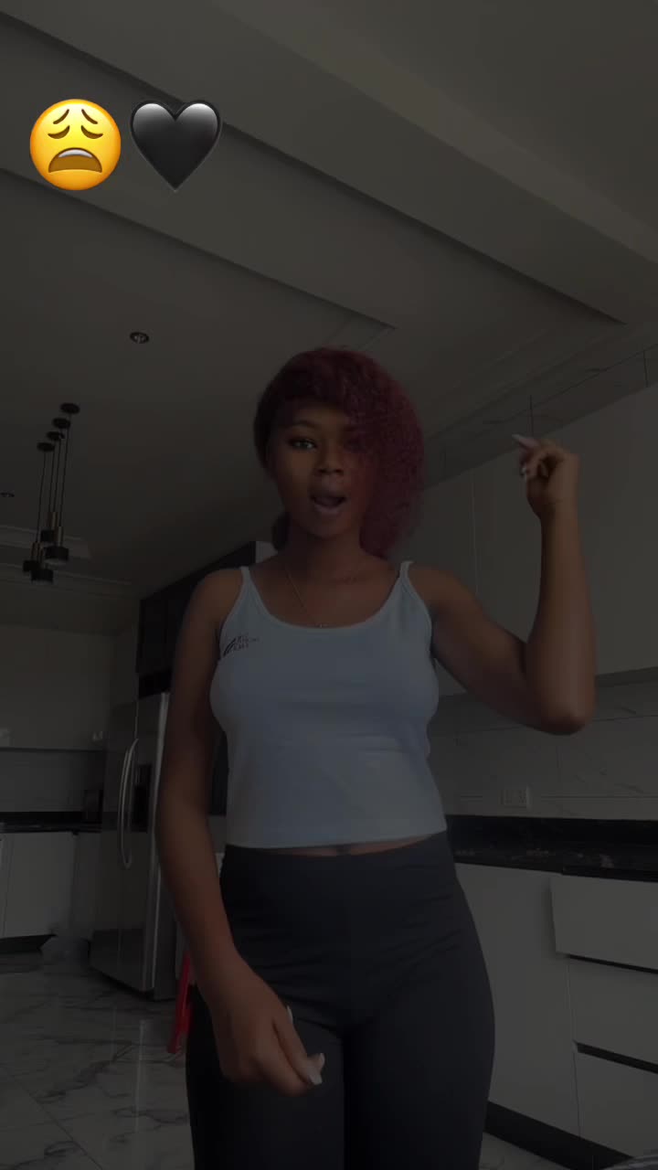 @🙈Ms.💕Becca🦋