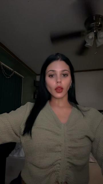 @karlielaine999
