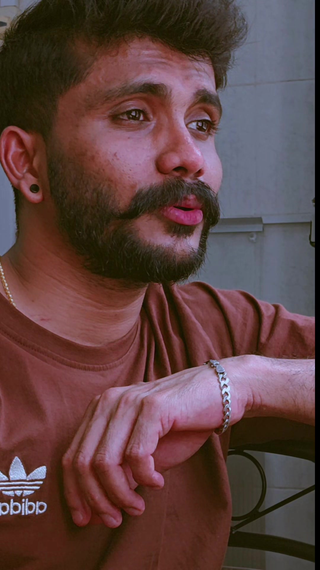 @Vinu.chennara