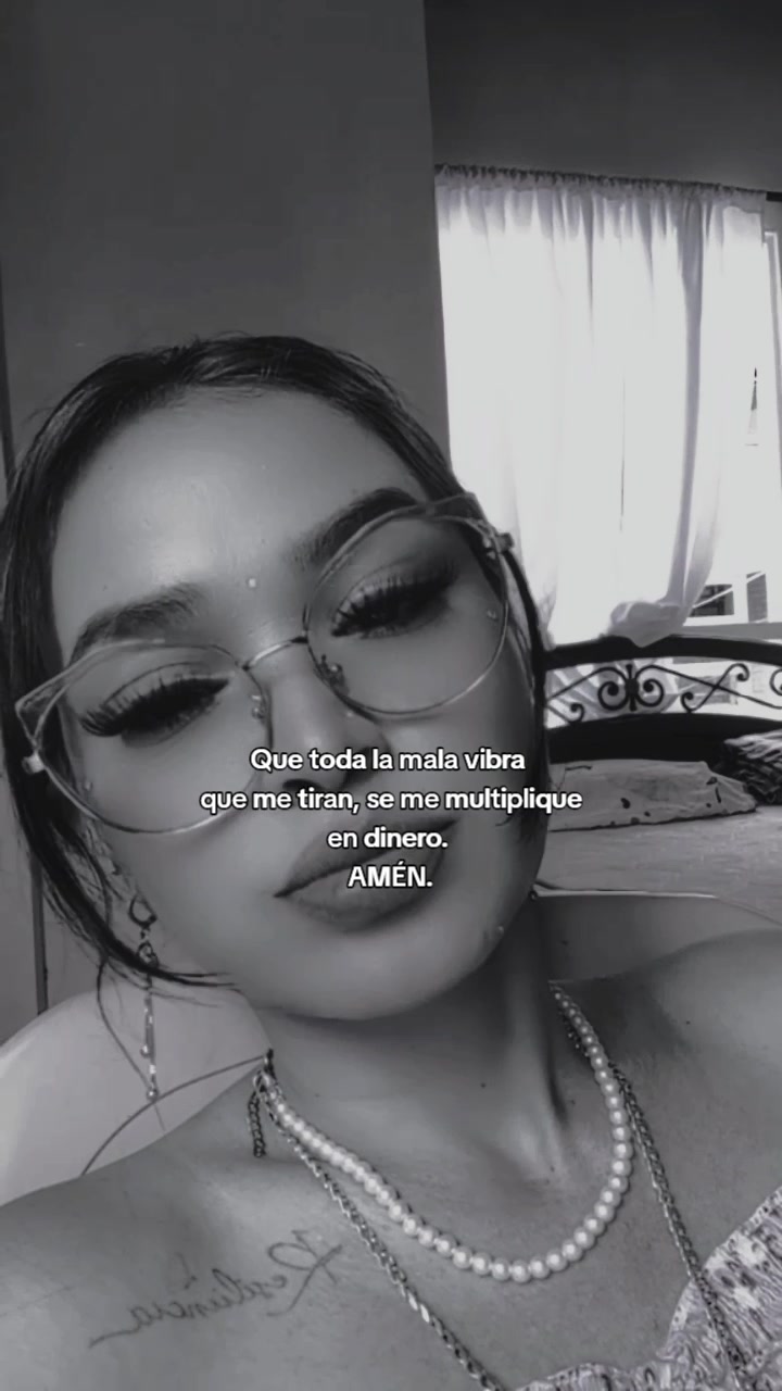 @Melanye Marín💙
