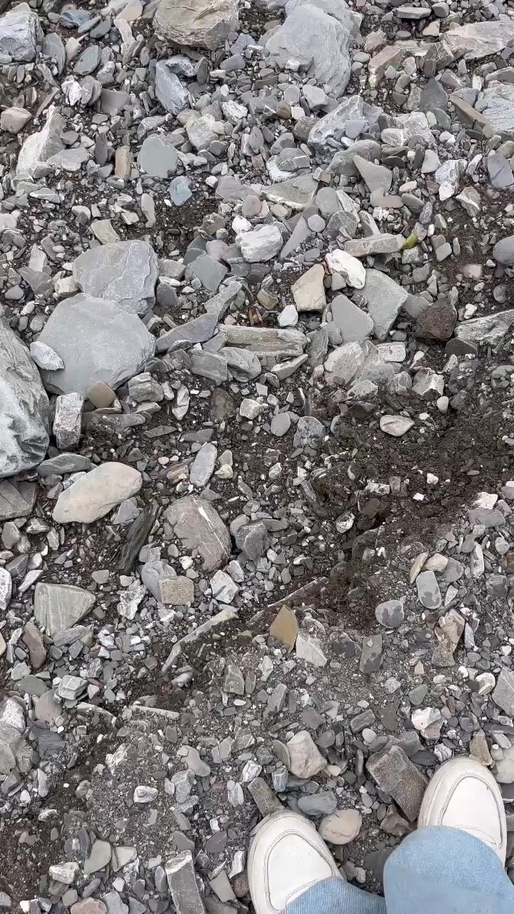 @𝔼.𝕄🇦🇿