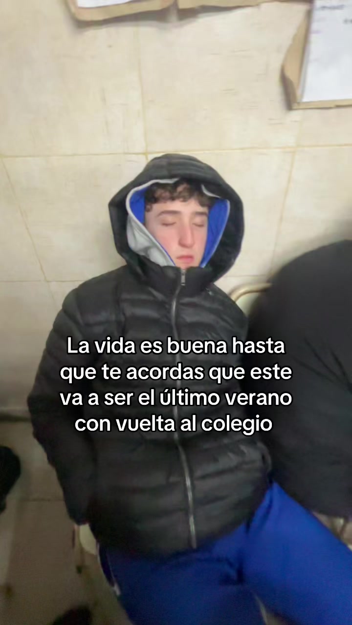 @😶&zwj;🌫️