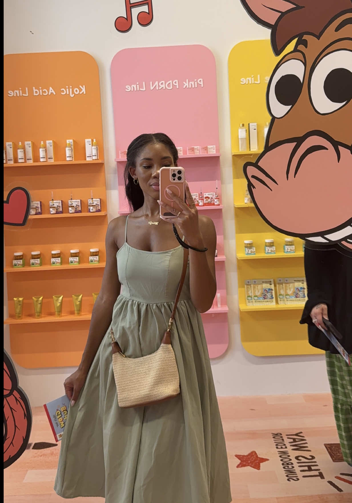 @Khadija | Solo Traveler
