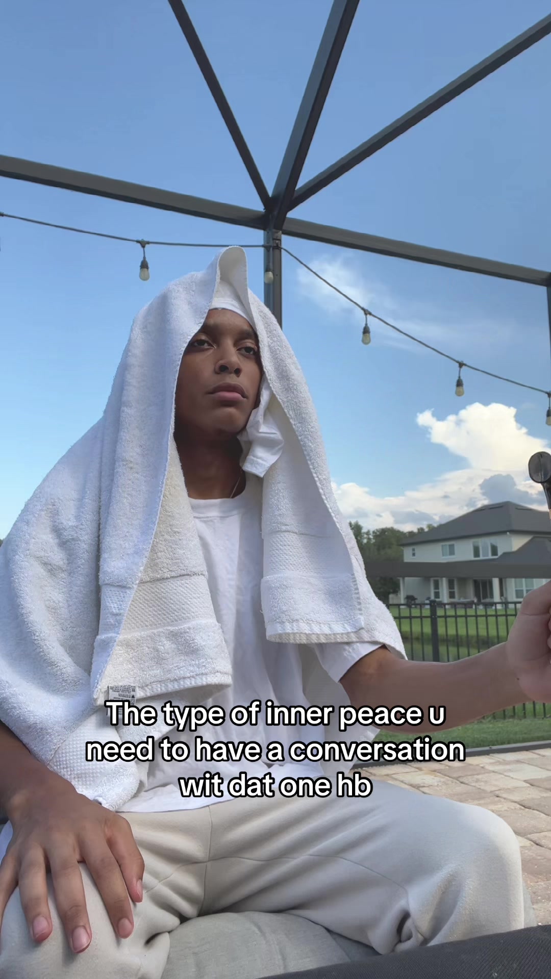 @Kj._.