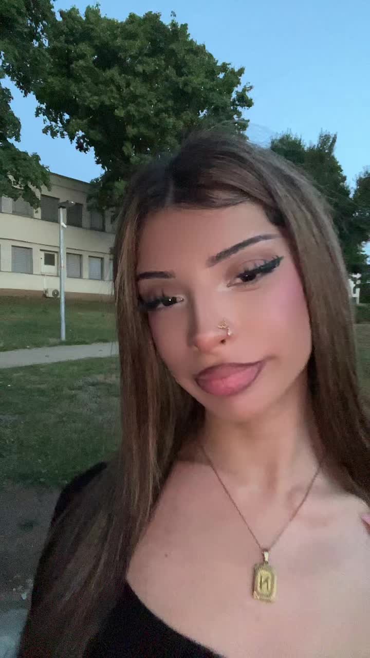 @𝐂𝐡𝐨𝐜𝐡𝐚