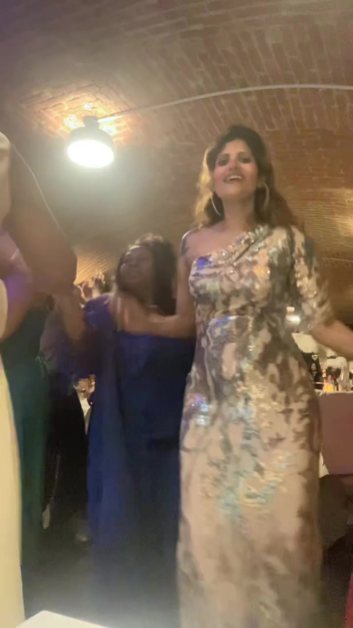 @Maleesha _fernando