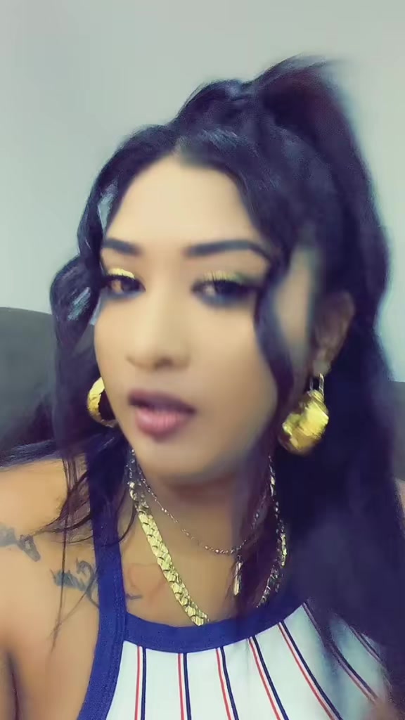 @Miss Naomi
