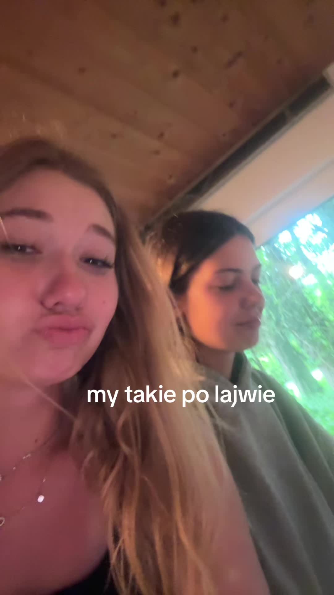 @Karolina<3