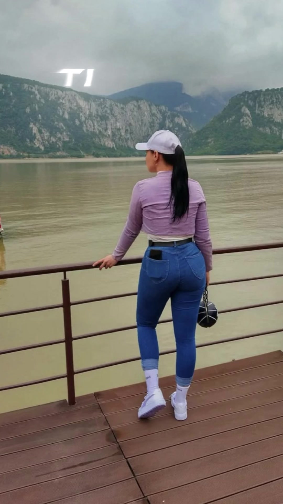 @esi_es07