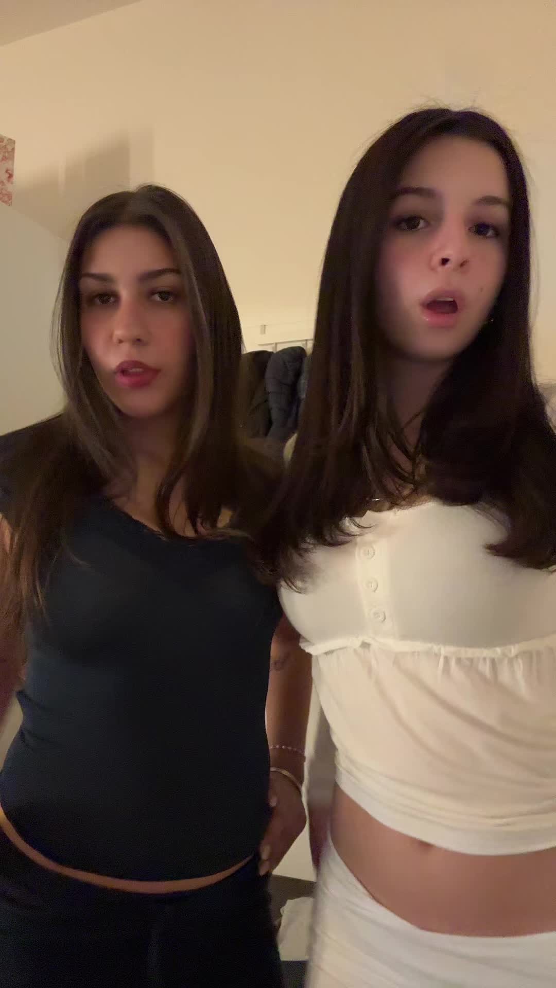 @𝐬𝐞𝐥𝐢𝐧
