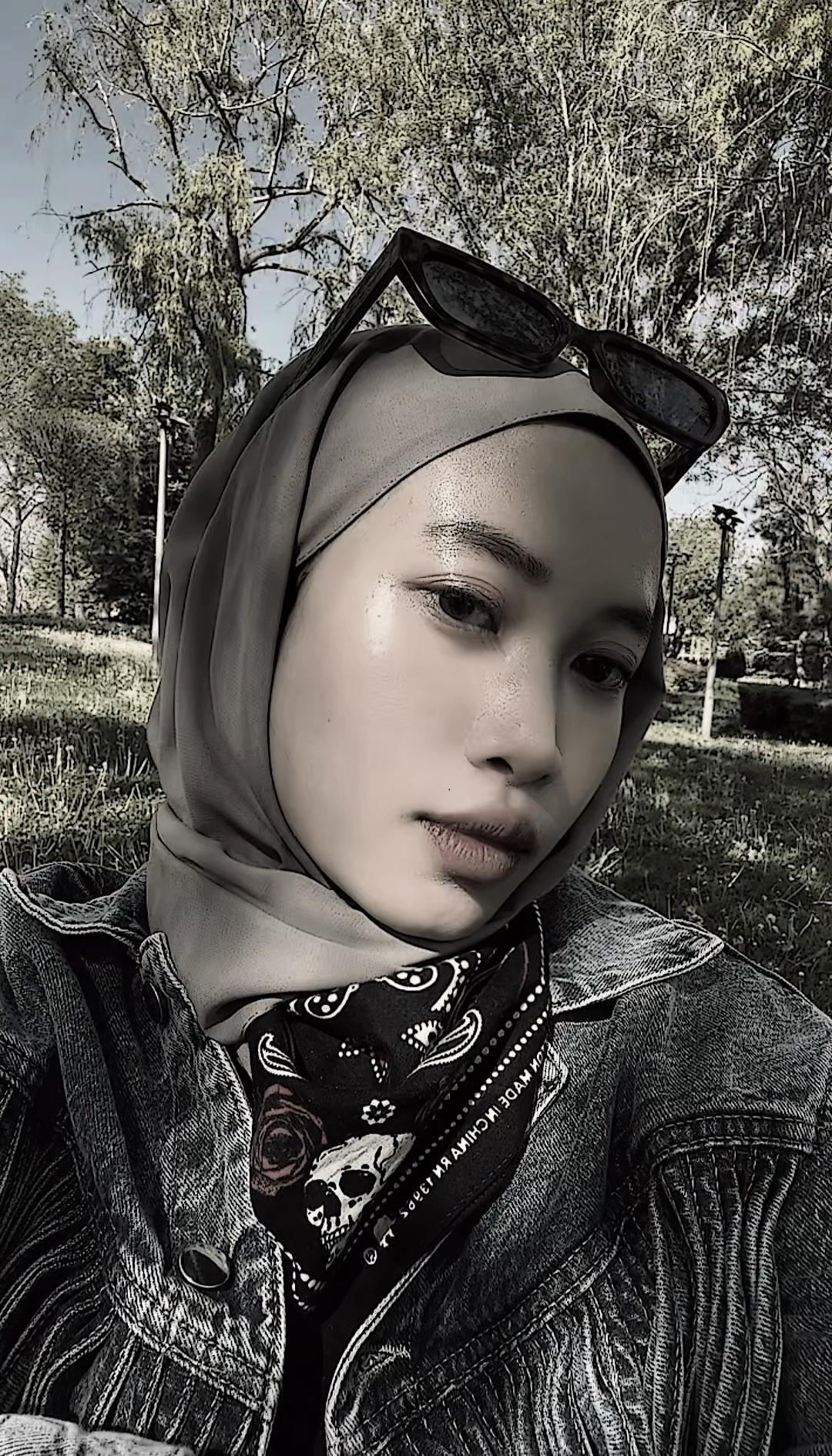 @Hallie✨