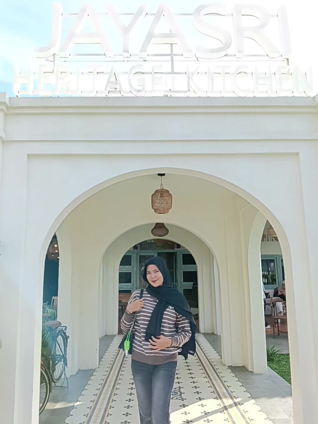 @Neng elis😜