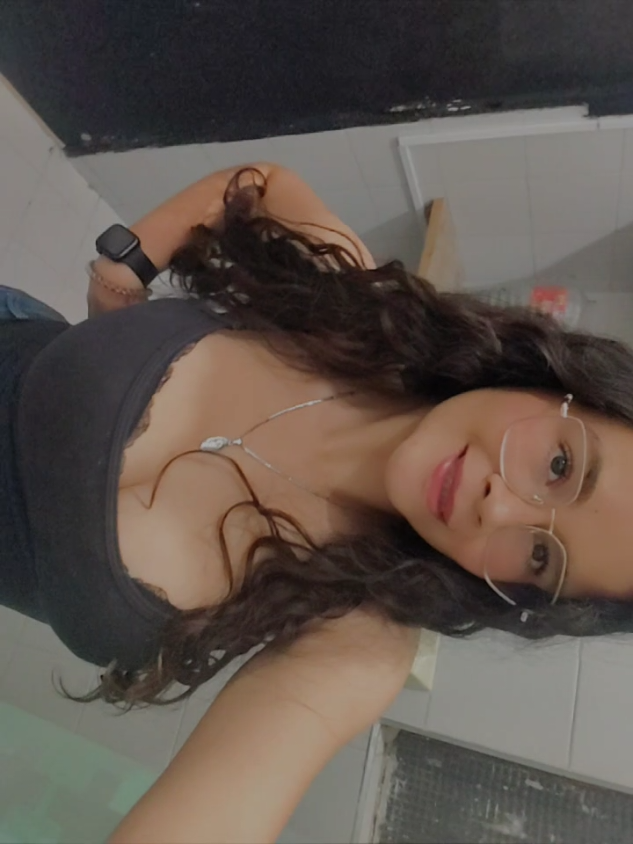 @Valeria Valverde
