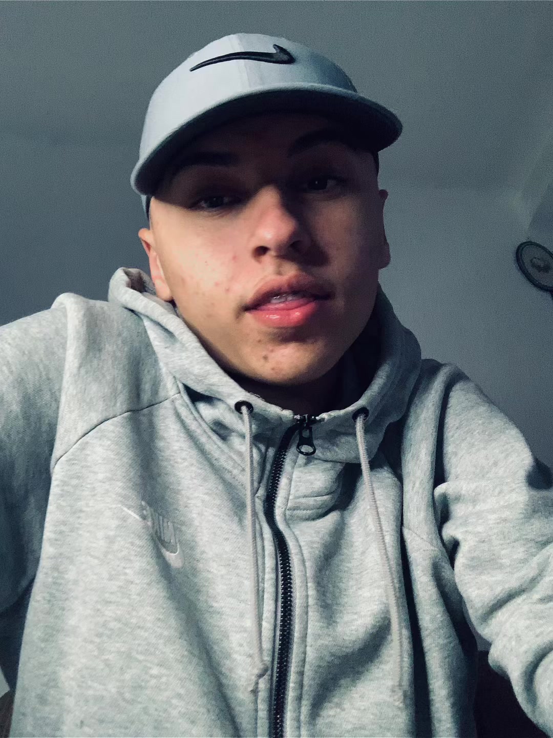 @menochefee77