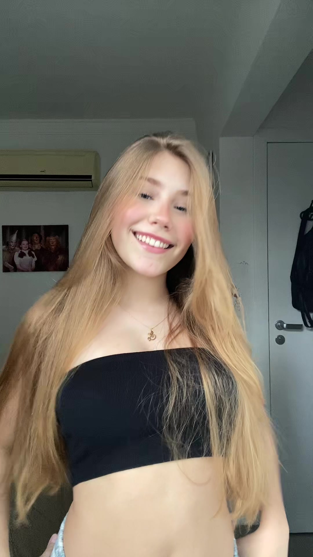 @Larapmendonca_