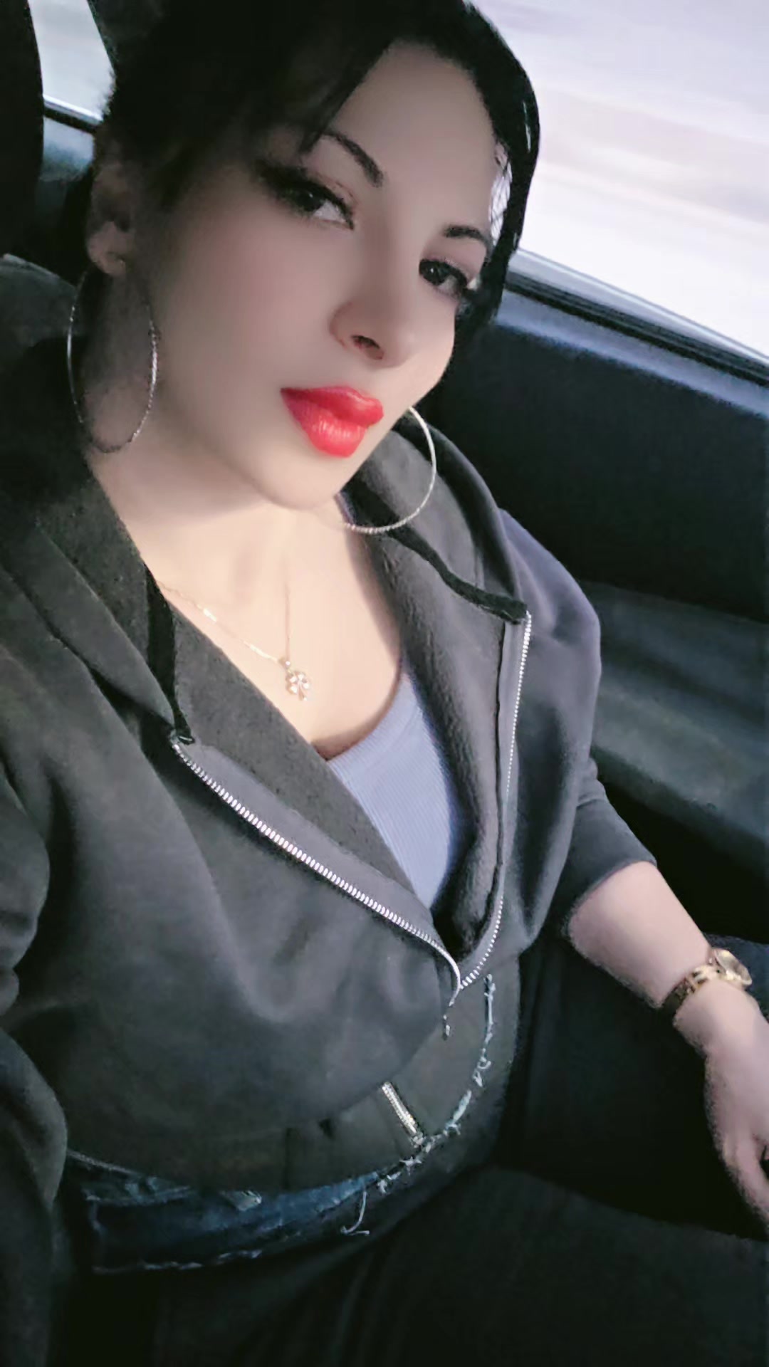 @GECENİN KRALİ&Ccedil;ESİ 👊🏻💋💄😉