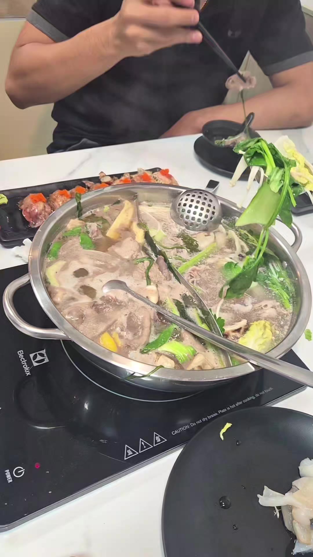 @Kanompie_Phanatchagorn