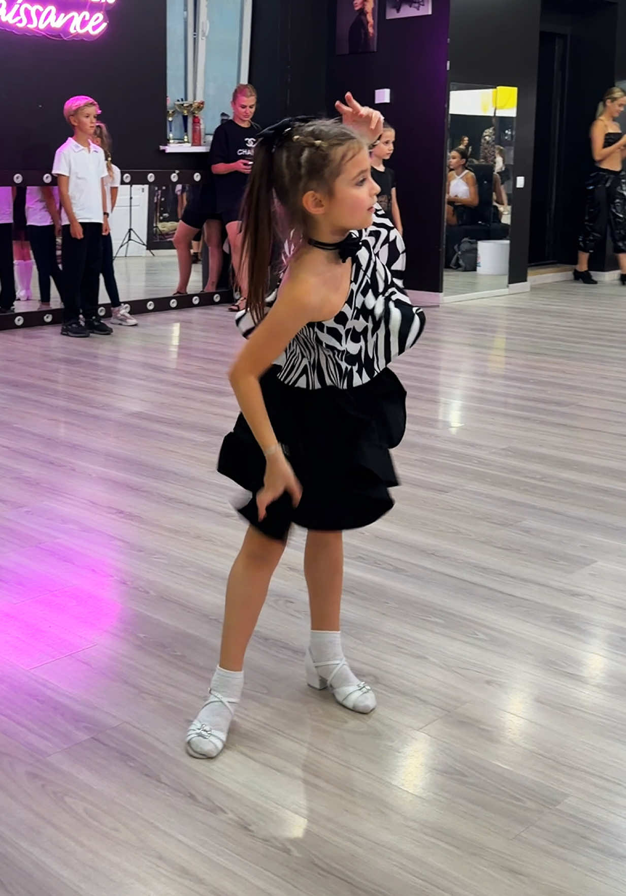 @mykolaienko.dance
